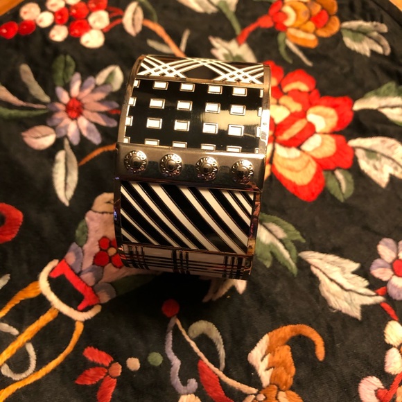 Gorgeous Coach Black Silver White Geometric Type Design Bangle Bracelet - Picture 4 of 7